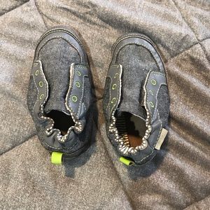 Robeez Soft Sole Baby/Toddler Shoes - 12-18 months